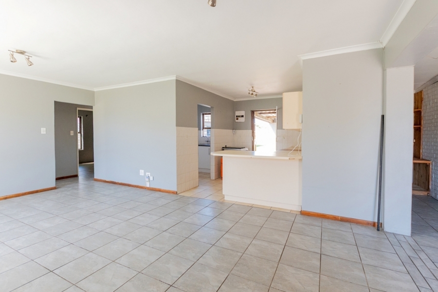 4 Bedroom Property for Sale in Velddrif Western Cape